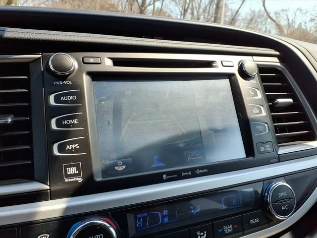 Certified 2019 Toyota Highlander Limited Platinum image 24