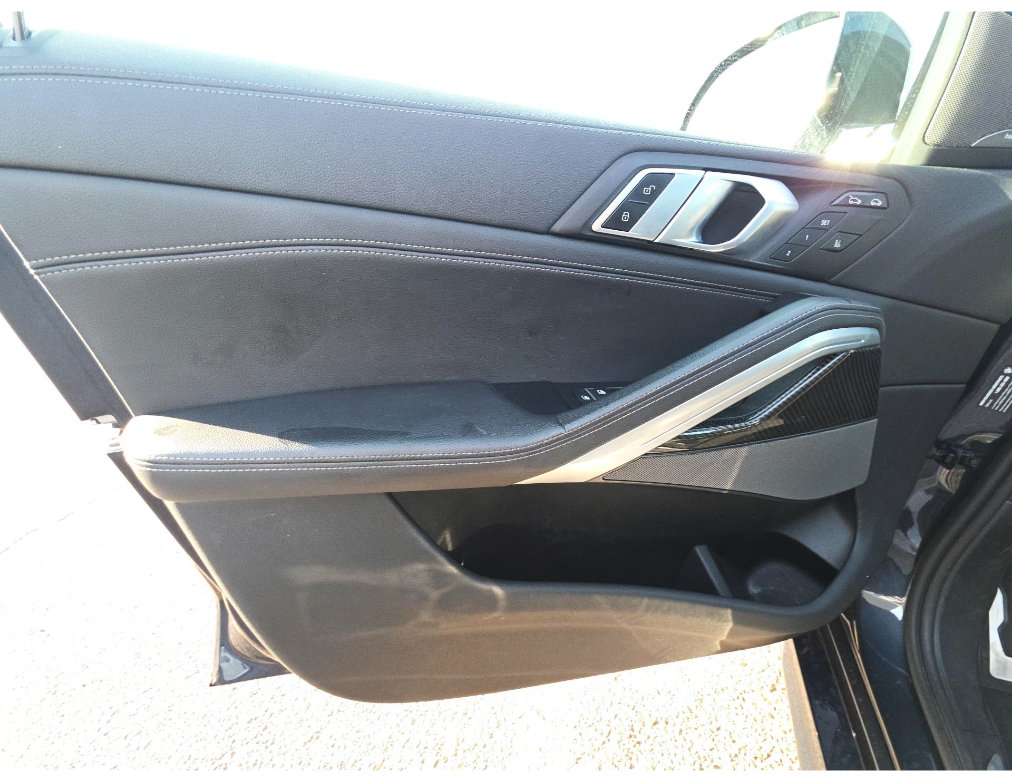 Used 2022 BMW X6 M50i AWD/4WD image 10