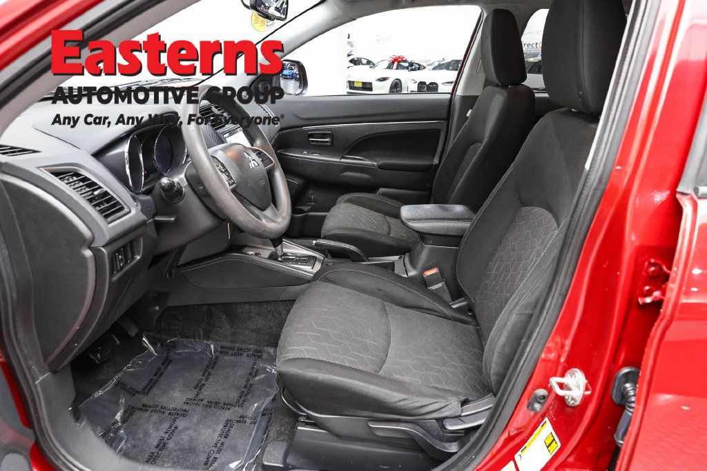 Used 2023 Mitsubishi Outlander Sport ES AWD/4WD image 16