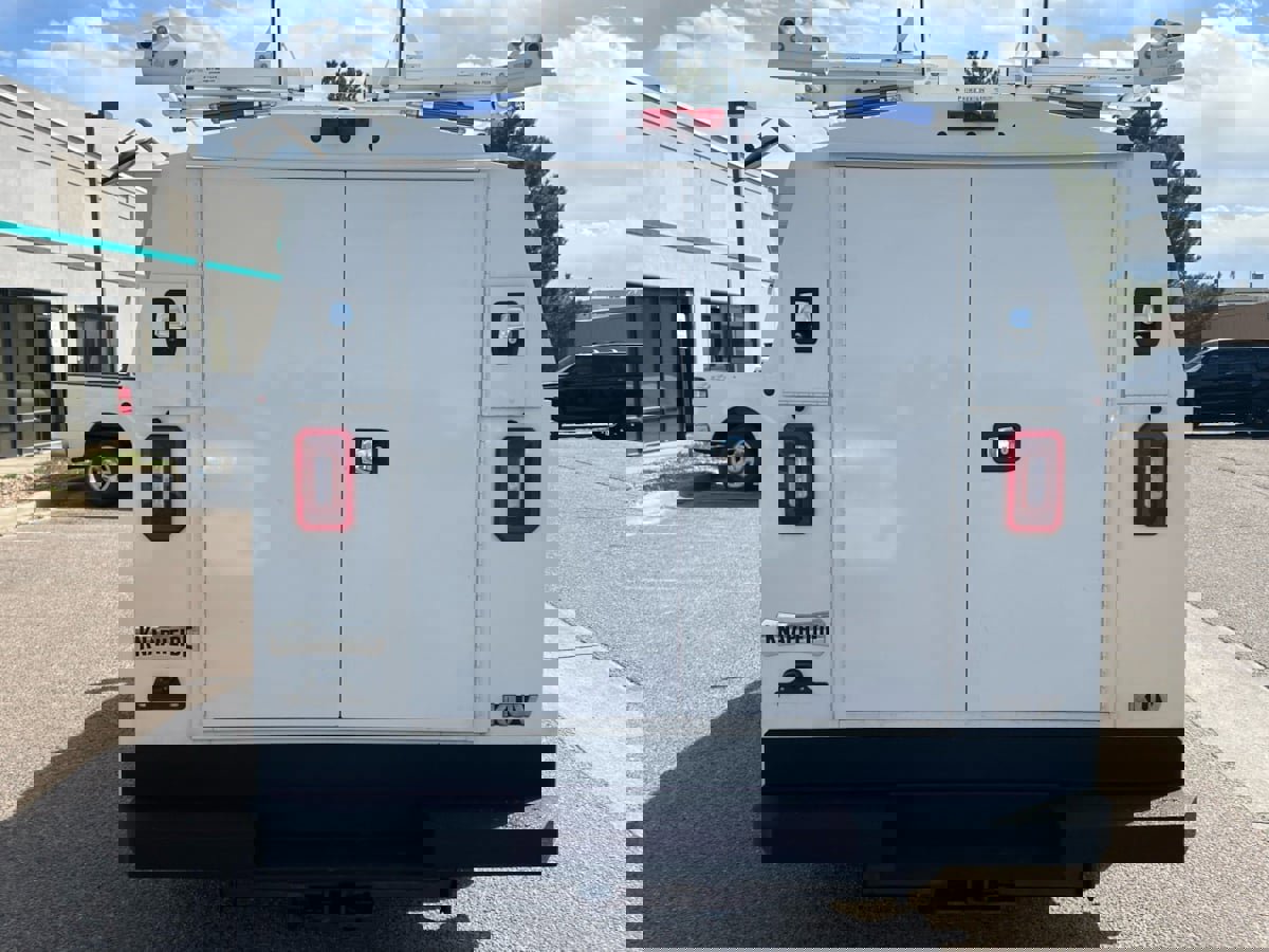 Used 2019 Ford E-350 and Econoline 350 Super Duty w/ Power Windows & Locks Group image 4