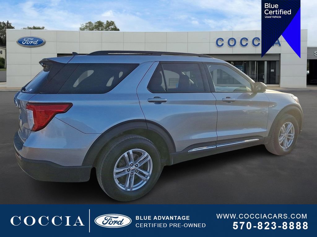 Certified 2022 Ford Explorer XLT w/ Equipment Group 202A AWD/4WD image 4