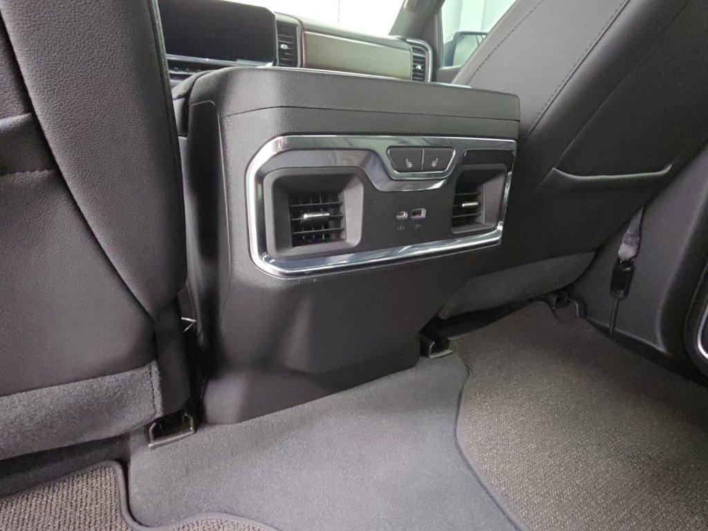 Used 2023 Chevrolet Silverado 1500 High Country RWD image 33