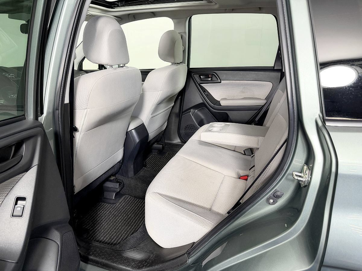 Used 2018 Subaru Forester 2.5i Premium AWD/4WD image 37