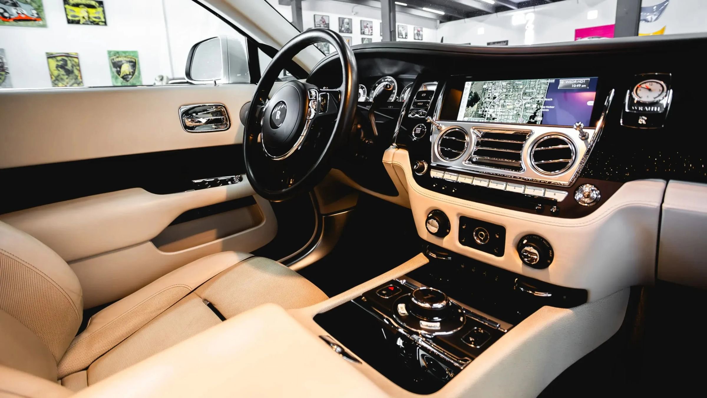Used 2015 Rolls-Royce Wraith RWD image 38