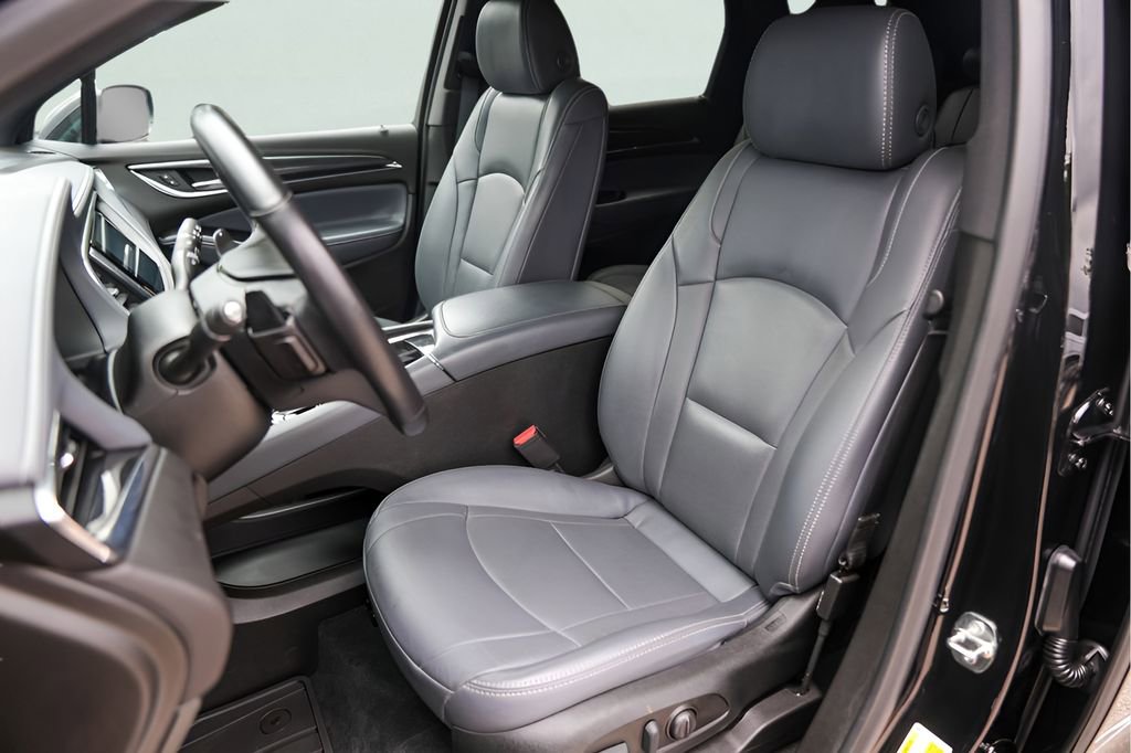 Used 2023 Buick Enclave Essence w/ Experience Buick Package image 10