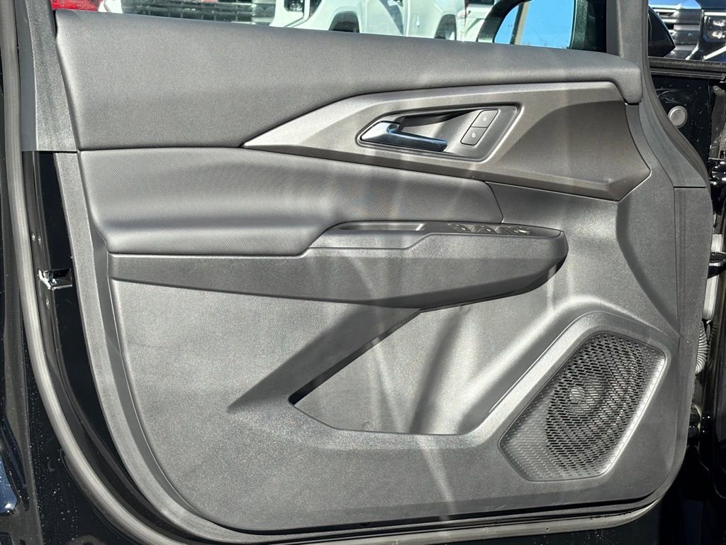 New 2026 Chevrolet Equinox EV LT w/ Comfort Package image 39