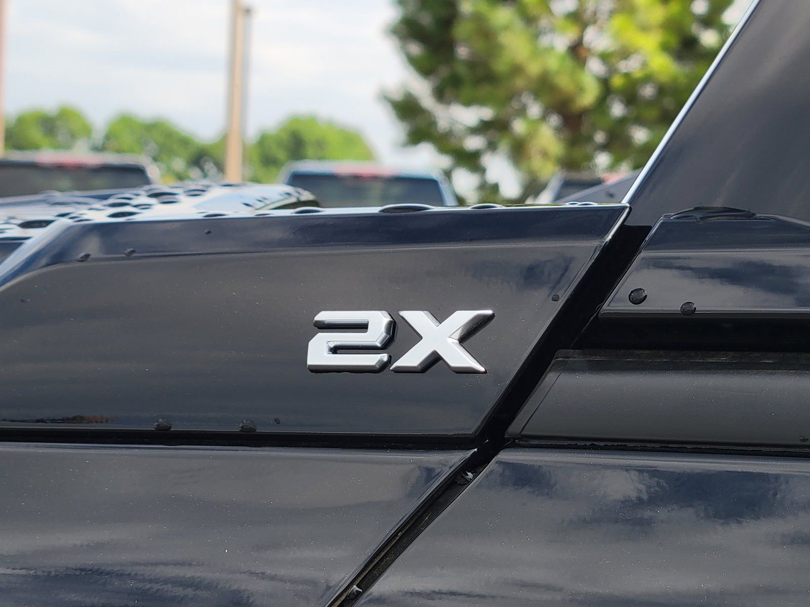 New 2026 GMC Hummer EV SUV w/ LPO, Dark Essentials Package image 13
