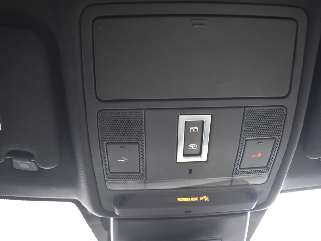 Used 2019 Land Rover Range Rover Evoque HSE Dynamic image 22