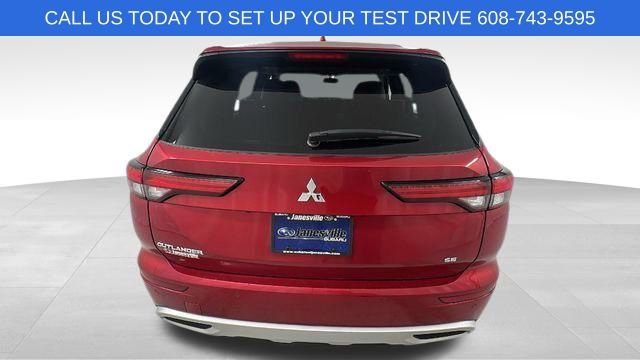 Used 2023 Mitsubishi Outlander SE image 4