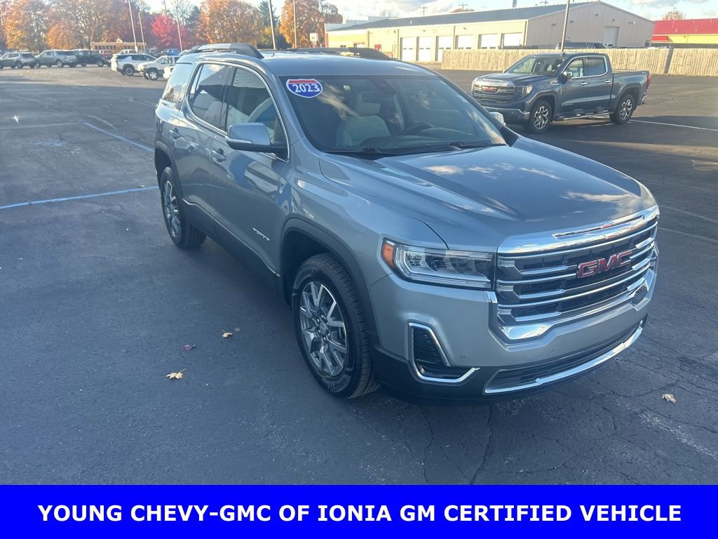 Certified 2023 GMC Acadia SLE w/ Driver Convenience Package image 6