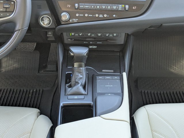 Certified 2022 Lexus ES 350 Ultra Luxury w/ Accessory Package 2 FWD image 18