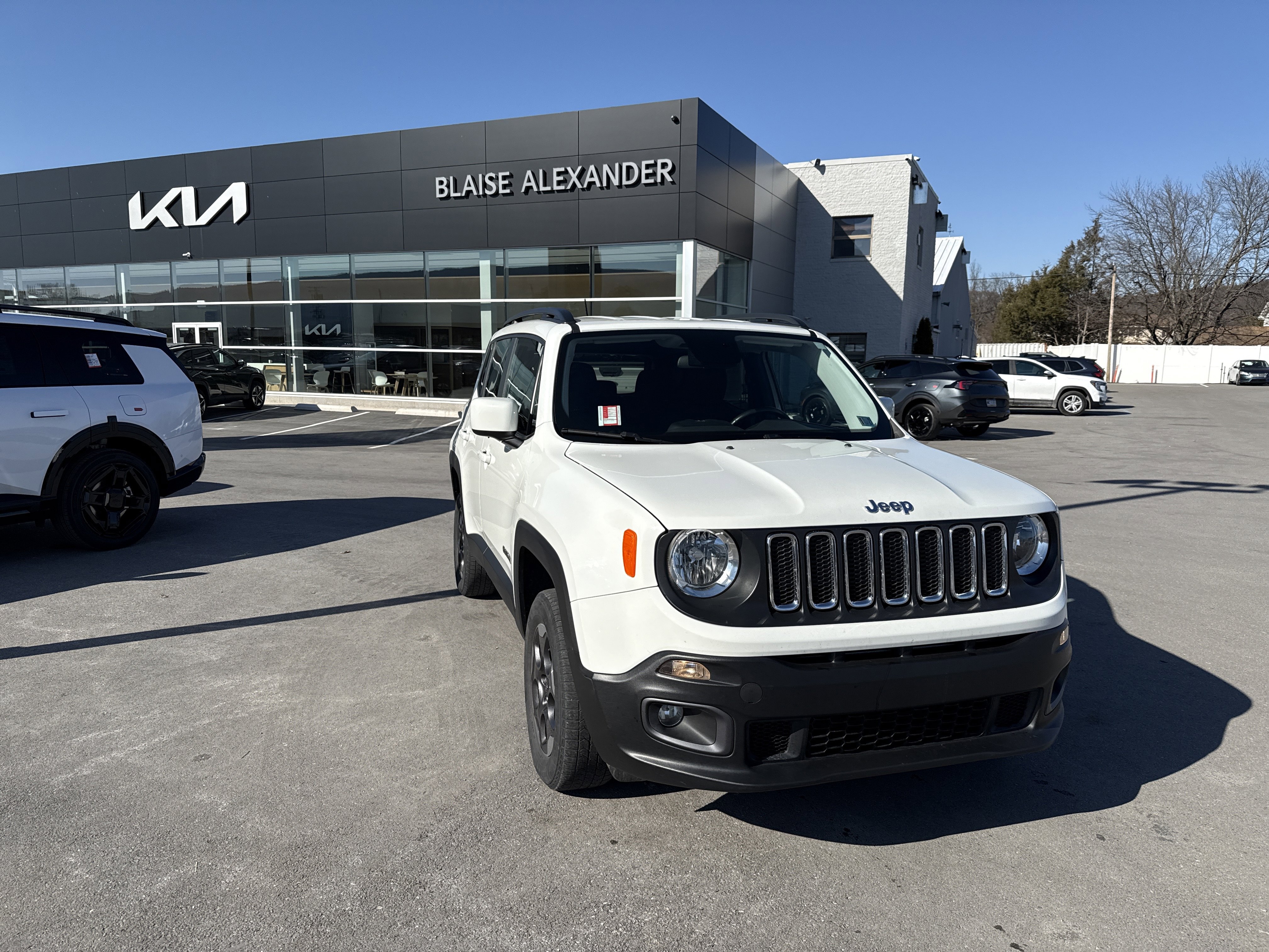 Used 2016 Jeep Renegade Latitude w/ Cold Weather Group