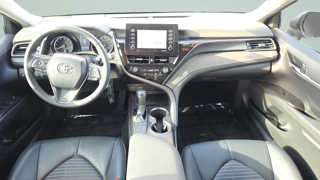 Used 2024 Toyota Camry SE FWD image 11