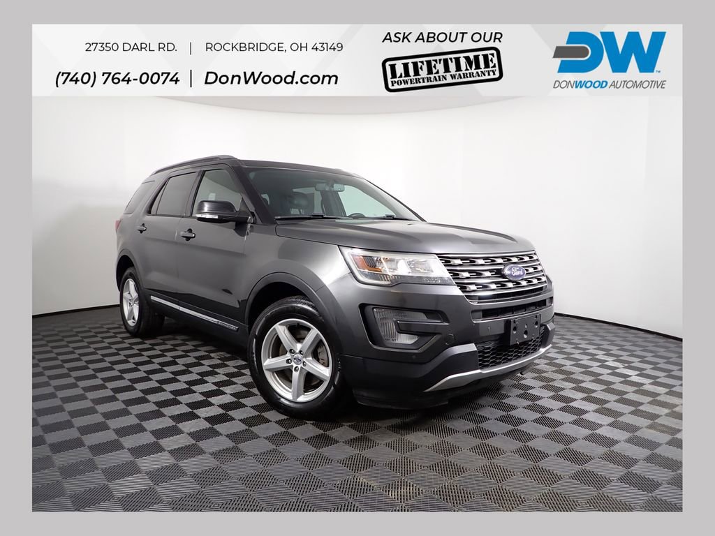 Used 2017 Ford Explorer XLT w/ Equipment Group 202A image 1