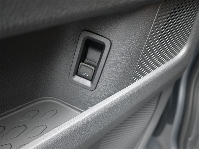 New 2025 Volkswagen ID. Buzz Pro S Plus image 21