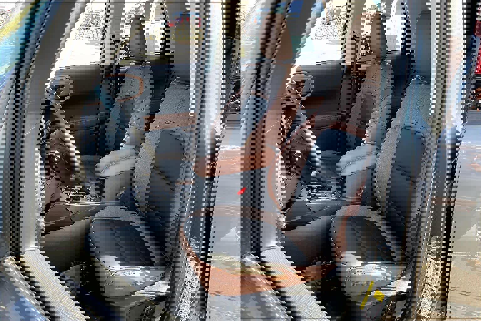 Used 2025 Ford Bronco Sport Outer Banks w/ Sasquatch Outer Banks Package image 7