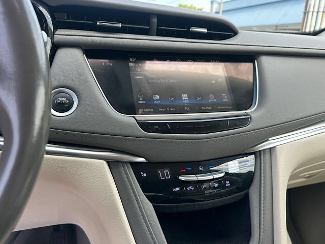 Used 2019 Cadillac XT5 Luxury FWD image 28