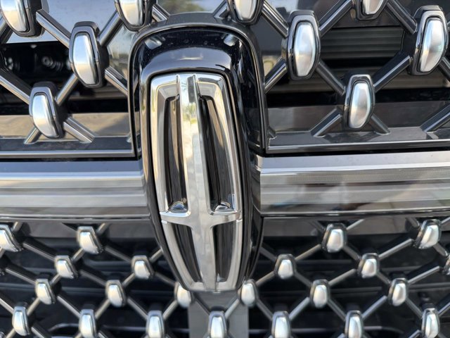 New 2026 Lincoln Navigator Black Label AWD/4WD image 7