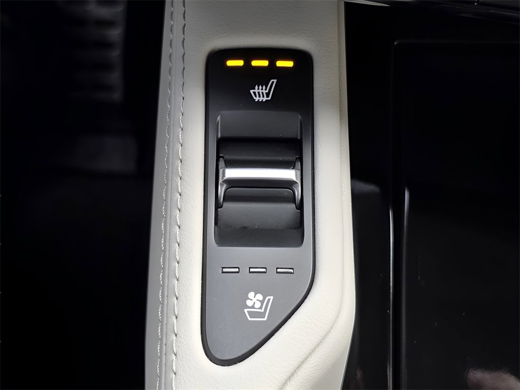 Used 2024 Kia Telluride SX image 35