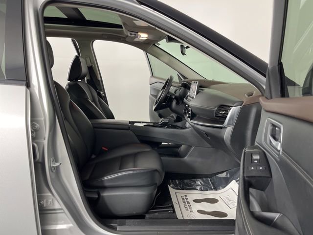 Used 2021 Nissan Rogue SV w/ Premium Package image 40