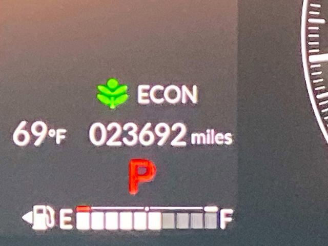Used 2023 Honda HR-V LX image 17