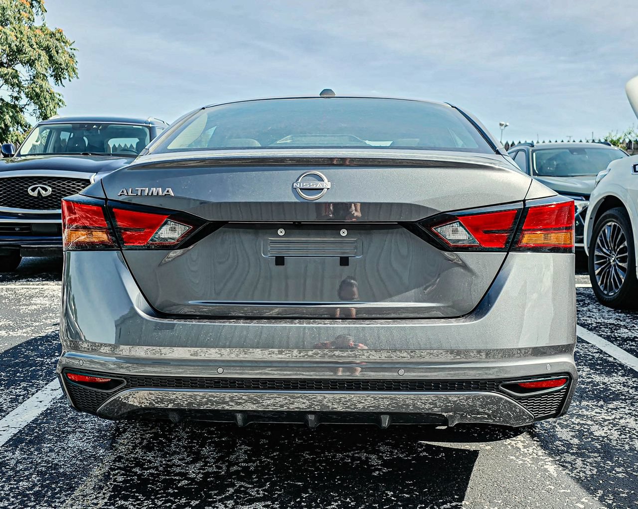 Used 2025 Nissan Altima 2.5 SV FWD image 5