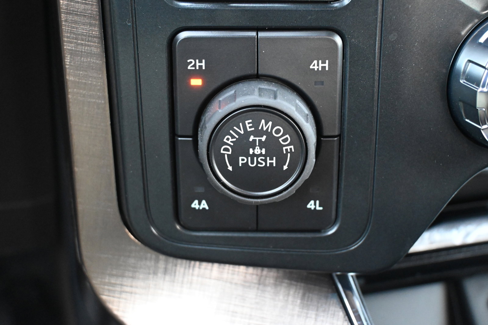 New 2025 Ford F150 King Ranch w/ FX4 Off-Road Package image 24