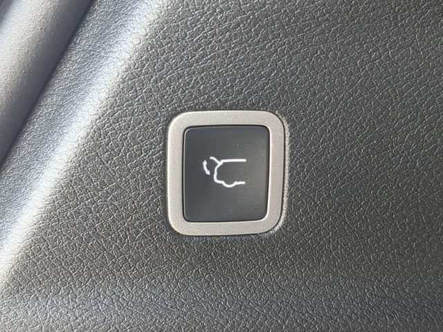 New 2026 Chrysler Voyager LX FWD image 15