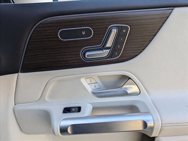 Certified 2025 Mercedes-Benz GLB 250 image 22