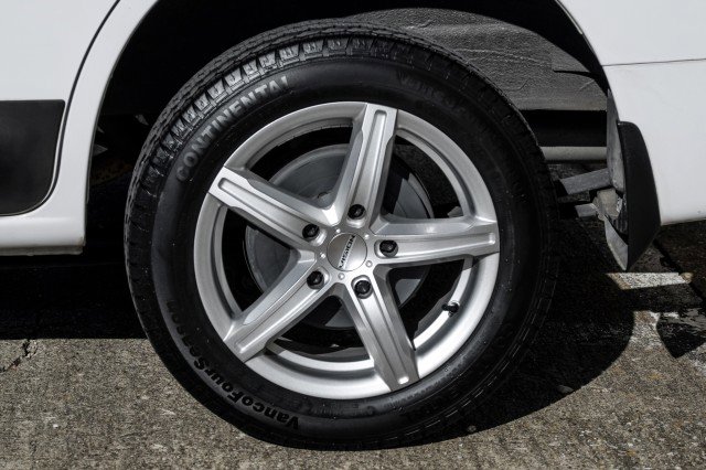 Used 2020 Nissan NV200 SV w/ Back Door Glass Package image 45