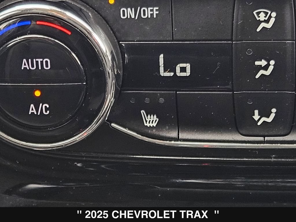 Used 2025 Chevrolet Trax ACTIV w/ Driver Confidence Package FWD image 22