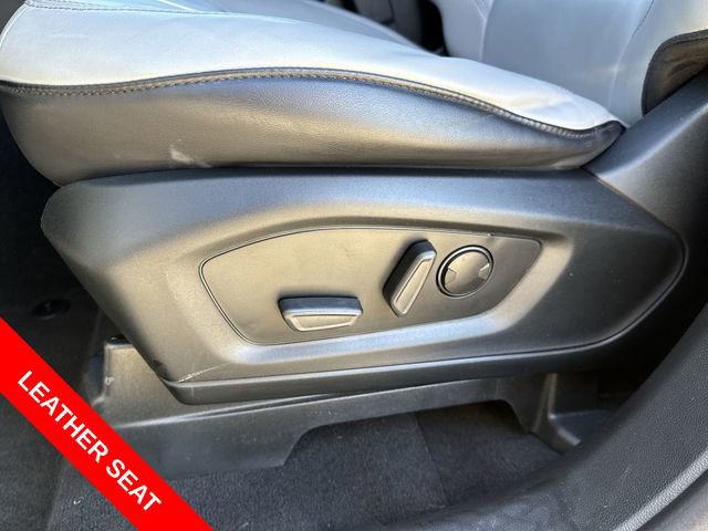 Used 2021 Ford Explorer XLT w/ Equipment Group 202A image 20