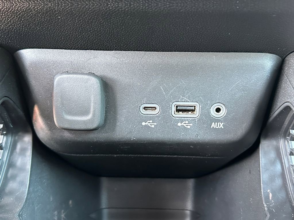 Used 2023 Chevrolet TrailBlazer RS image 27