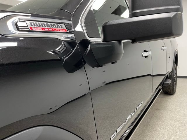 Used 2023 GMC Sierra 3500 Denali w/ Denali Black Diamond Edition AWD/4WD image 14