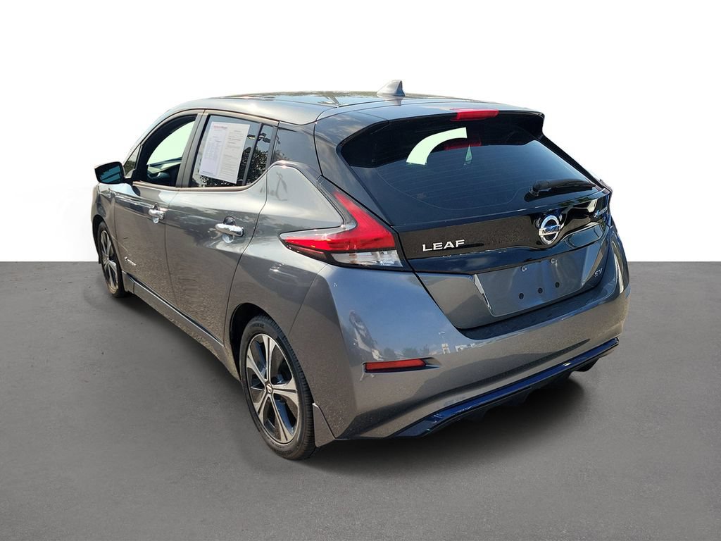 Used 2018 Nissan Leaf SV w/ SV All Weather Package FWD image 4