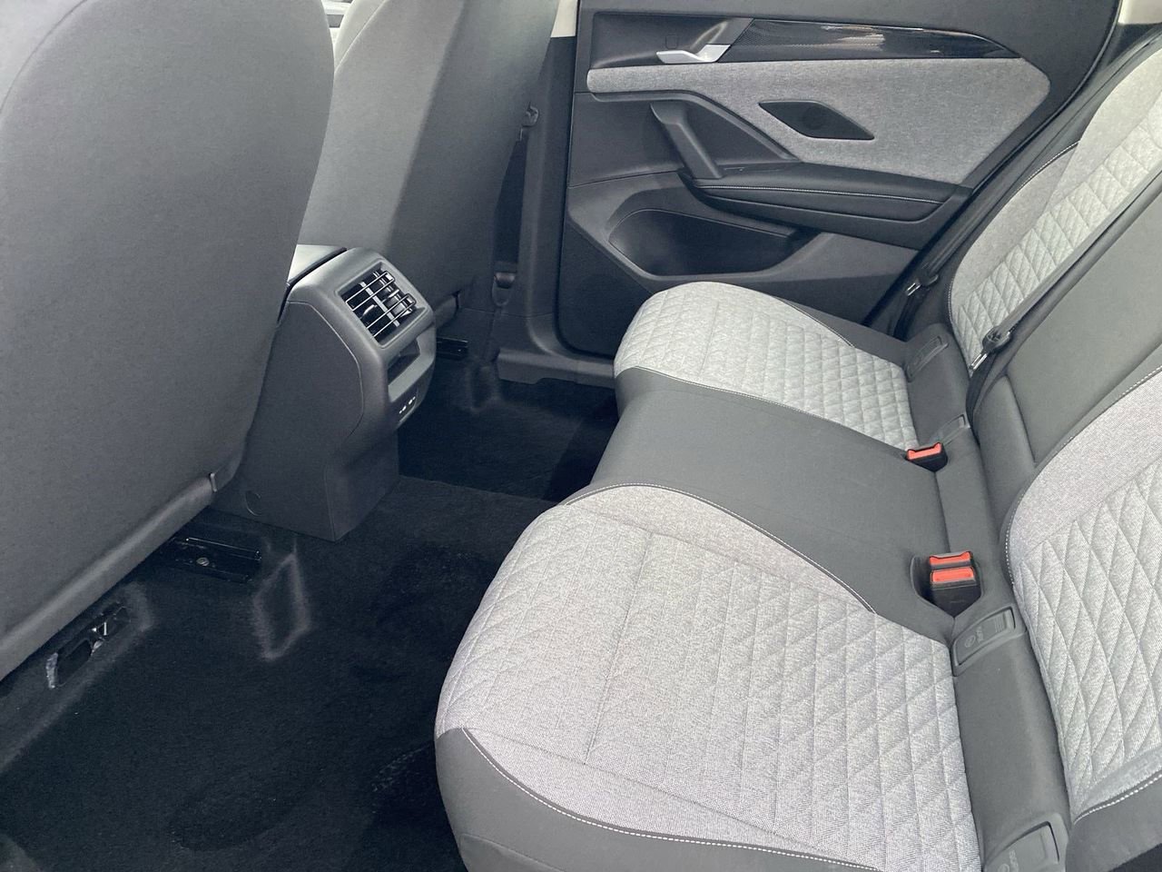 New 2026 Volkswagen Tiguan S FWD image 13