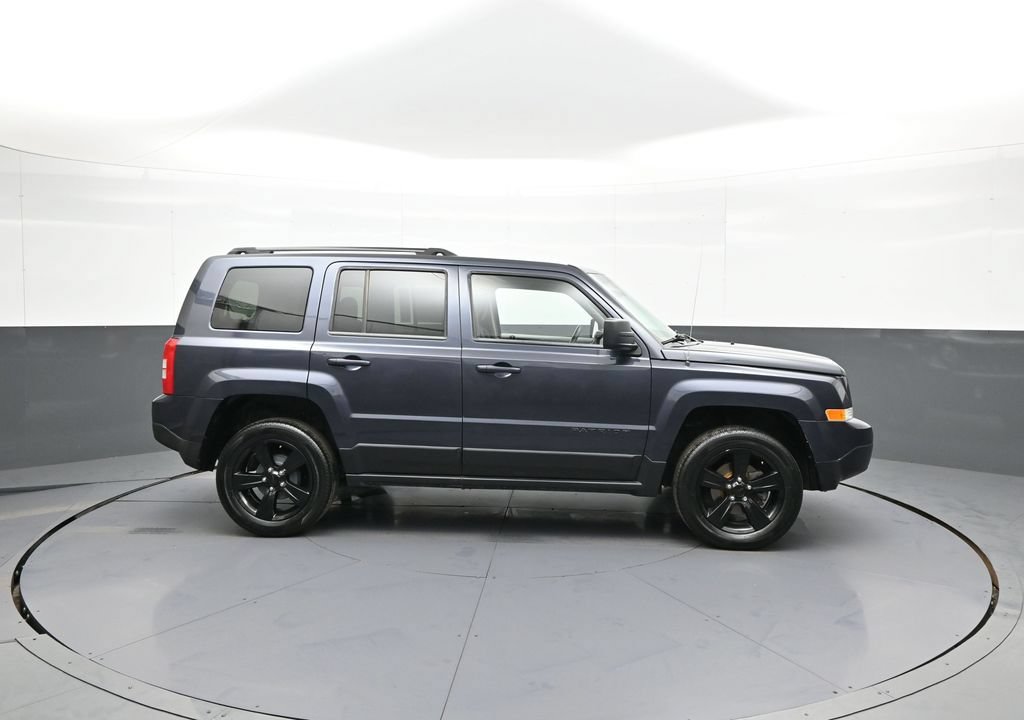 Used 2015 Jeep Patriot Sport w/ Power Value Group FWD image 5