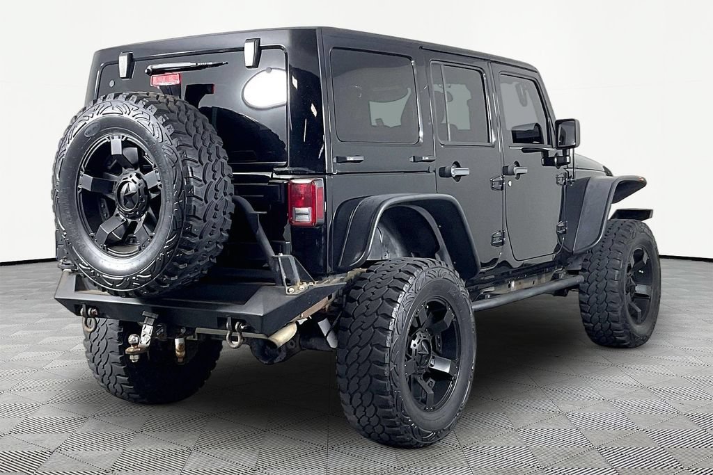 Used 2012 Jeep Wrangler Unlimited Sahara AWD/4WD image 6