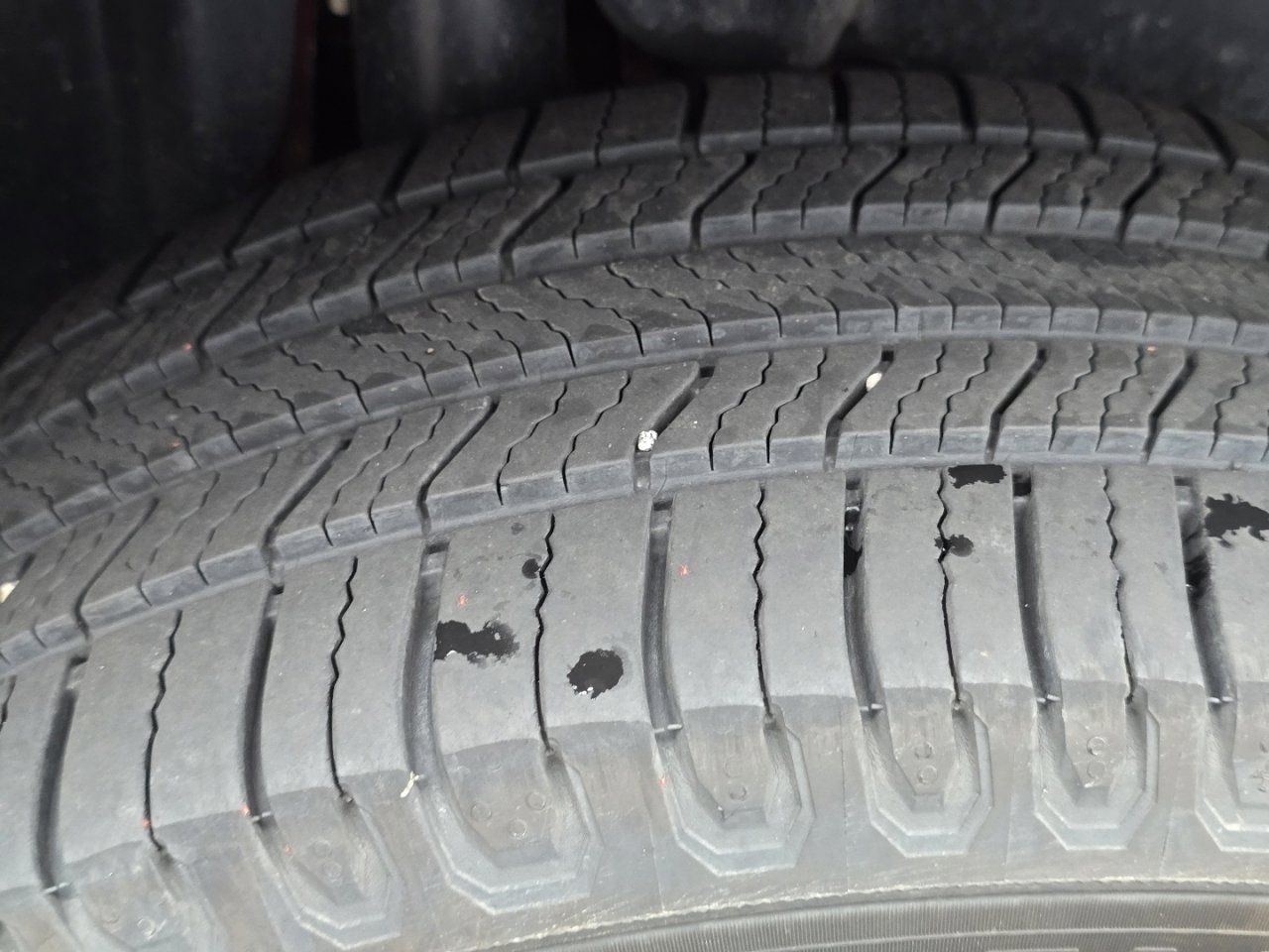 Used 2016 Chevrolet Equinox LTZ w/ Enhanced Convenience Package FWD image 11