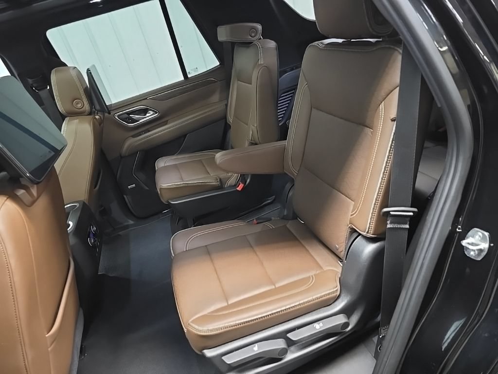 Used 2021 Chevrolet Tahoe High Country AWD/4WD image 33