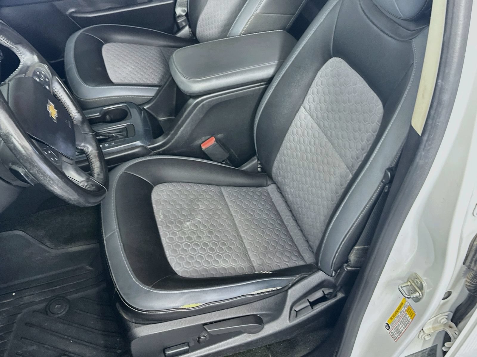 Used 2018 Chevrolet Colorado Z71 AWD/4WD image 18