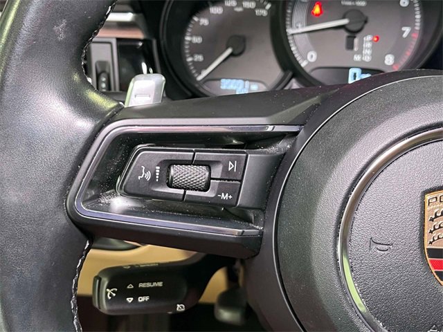 Used 2022 Porsche Macan w/ Premium Package Plus image 40