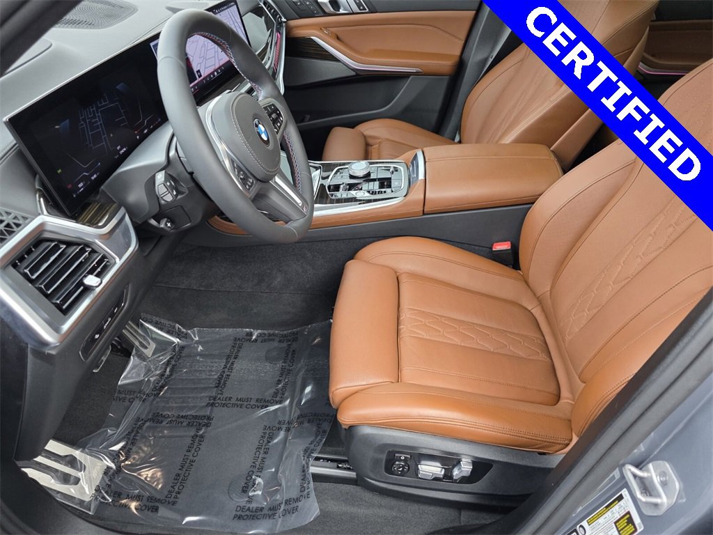 Used 2025 BMW X7 M60i image 9