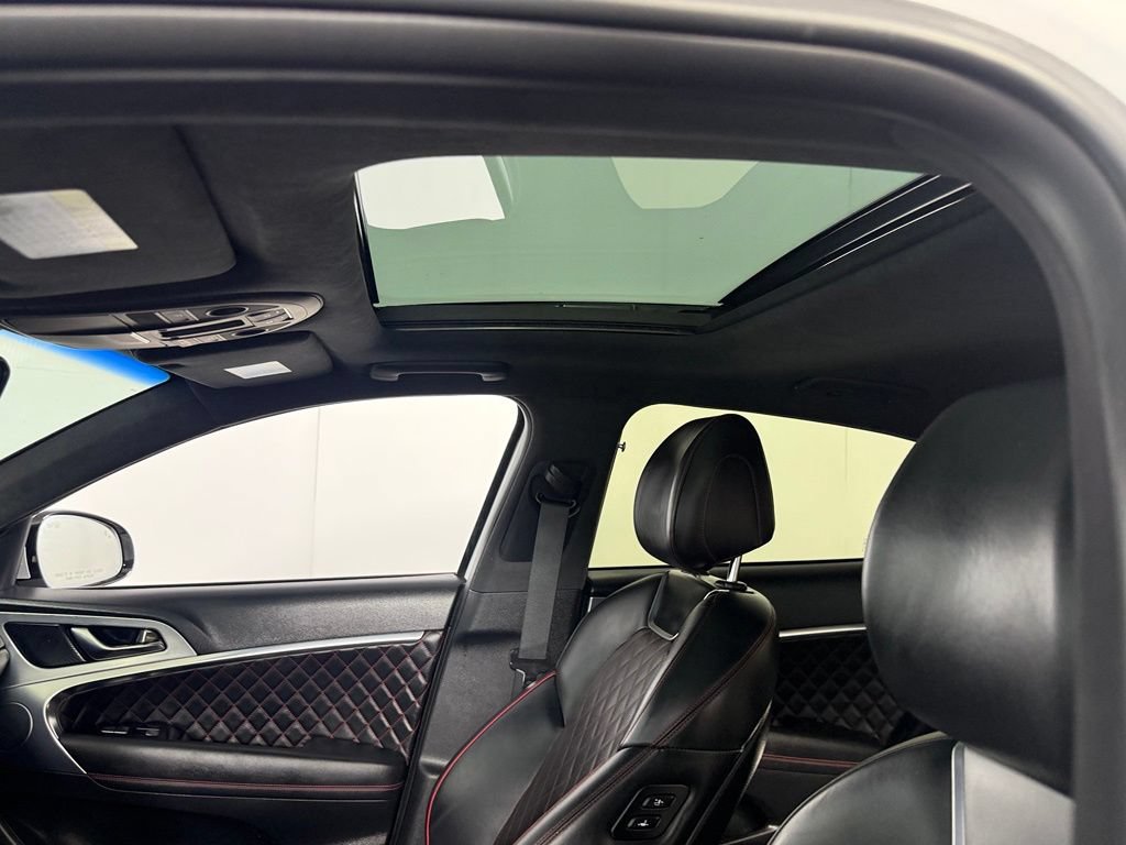 Used 2019 Genesis G70 3.3T Advanced w/ Sport Package RWD image 21