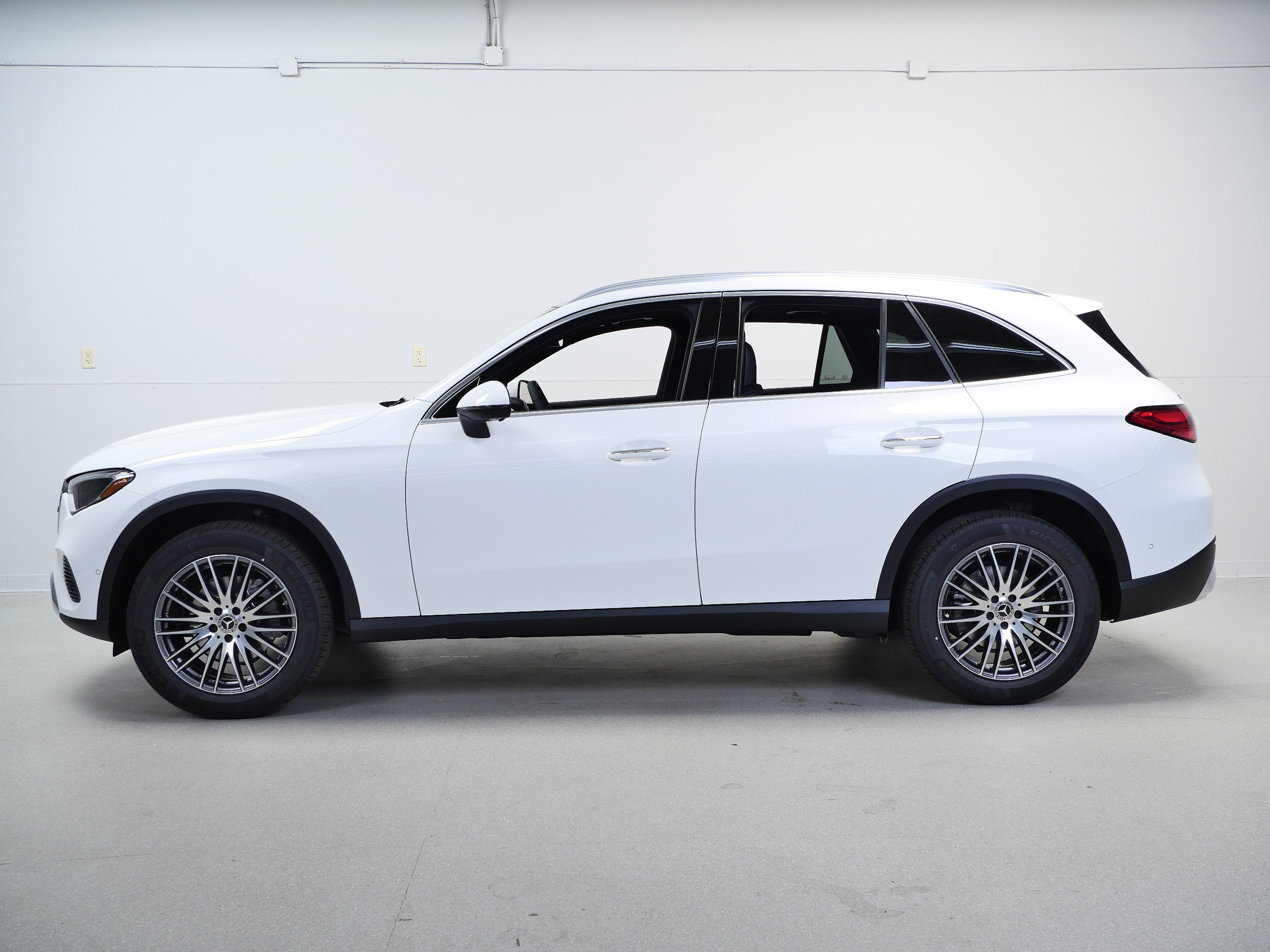 New 2026 Mercedes-Benz GLC 300 4MATIC image 5