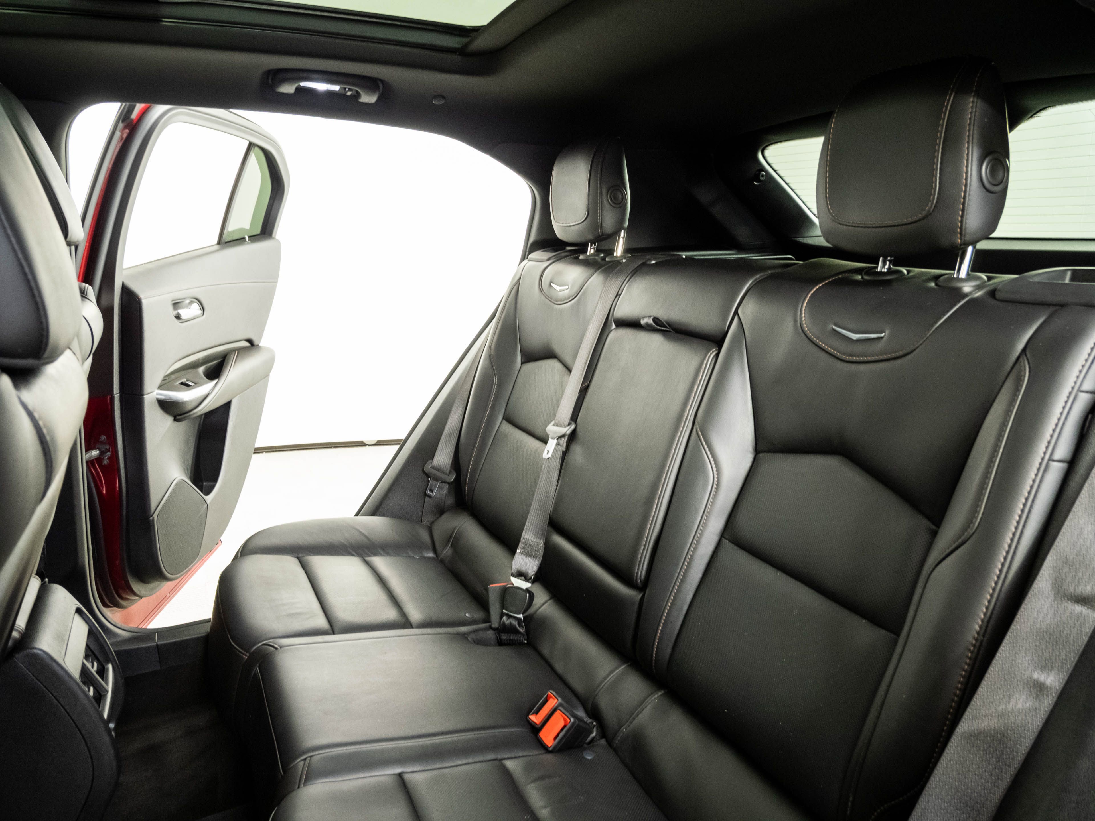 Used 2019 Cadillac XT4 Sport FWD image 19