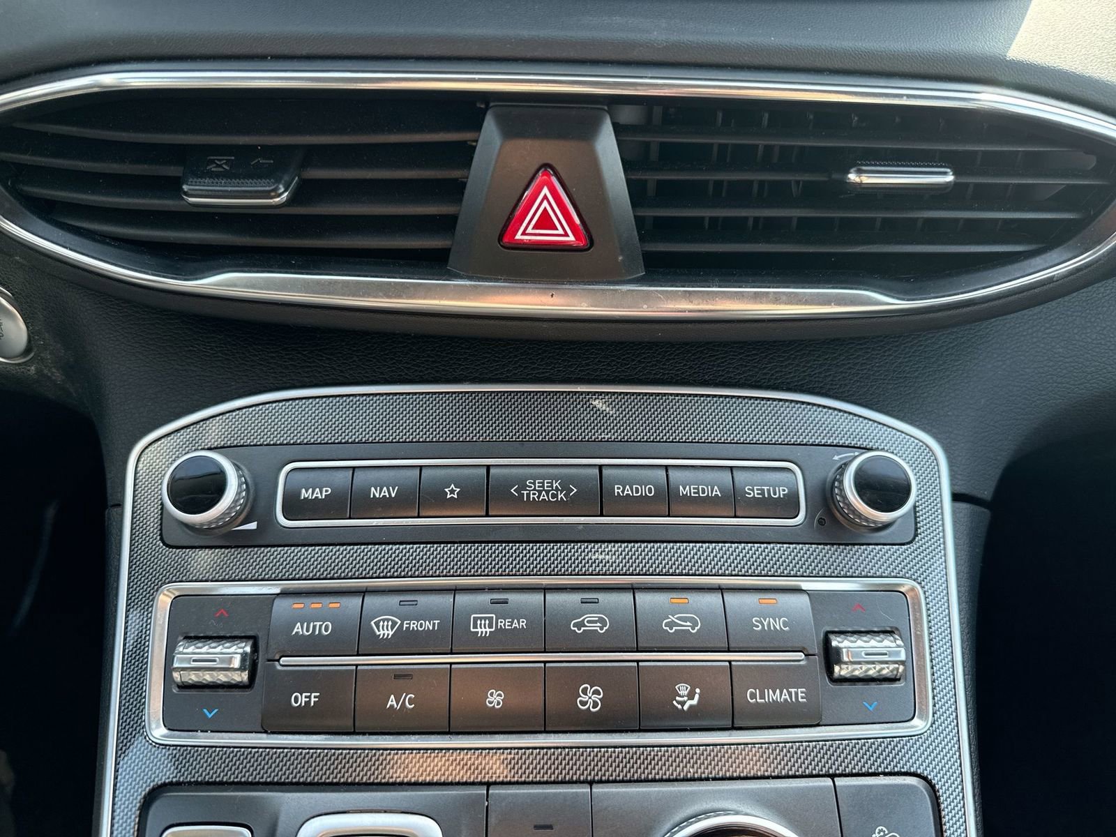 Used 2023 Hyundai Santa Fe XRT w/ Cargo Package image 17