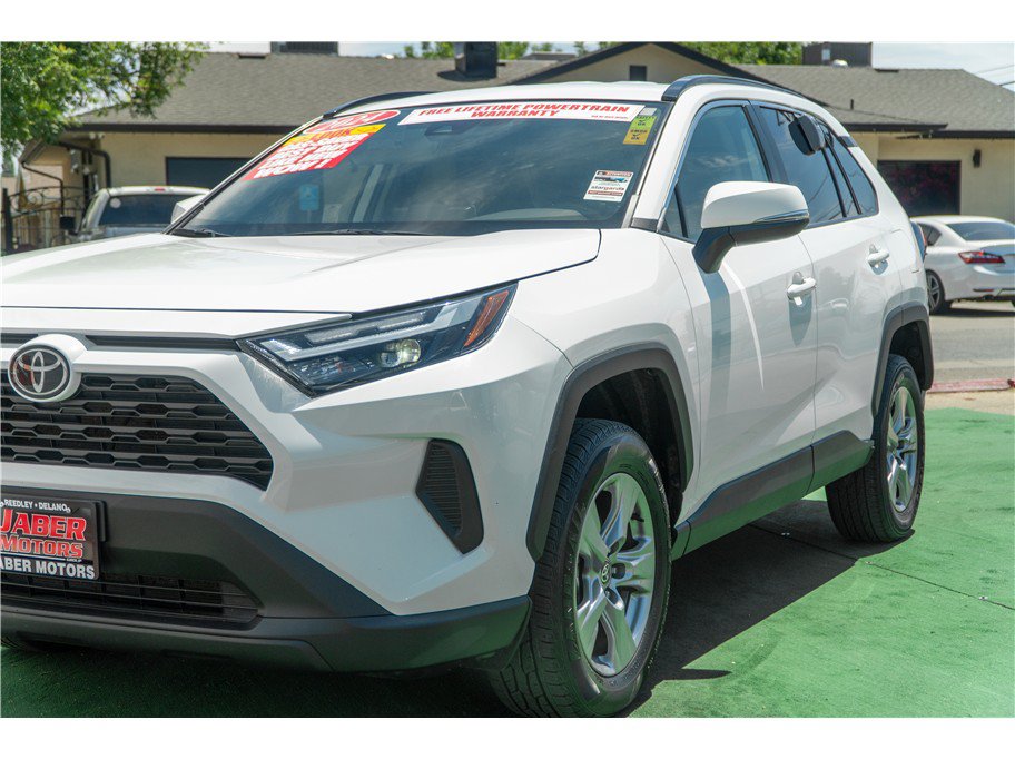 Used 2024 Toyota RAV4 XLE FWD image 29