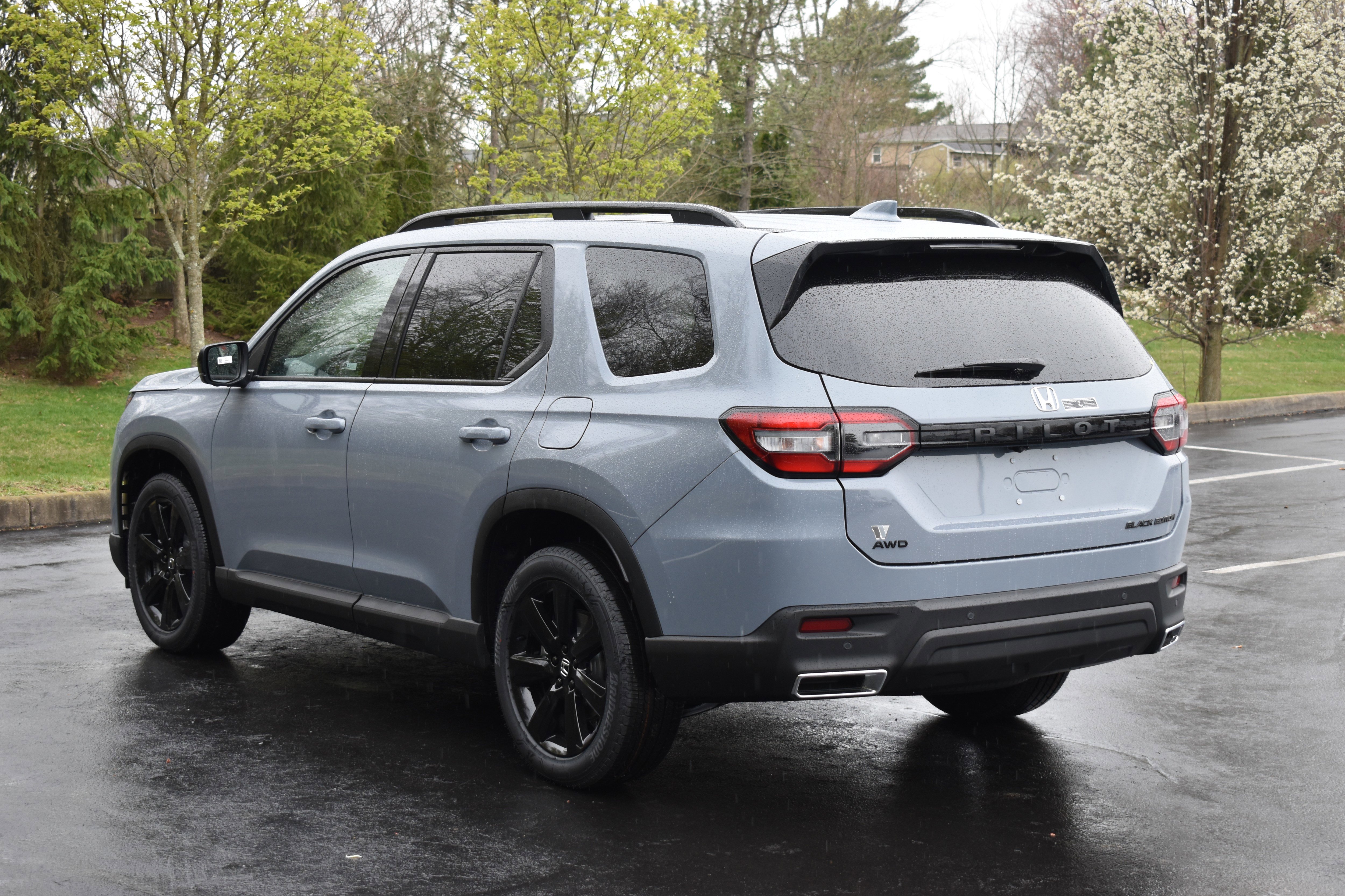 New 2025 Honda Pilot Black Edition image 16