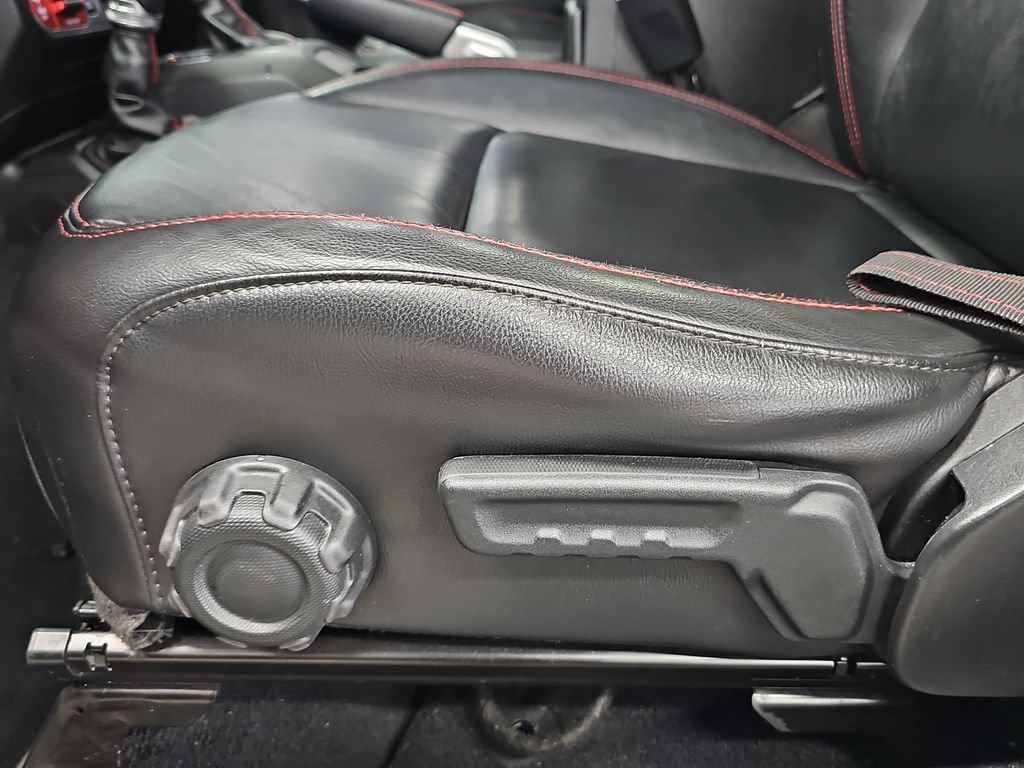 Used 2018 Jeep Wrangler Unlimited Rubicon AWD/4WD image 27